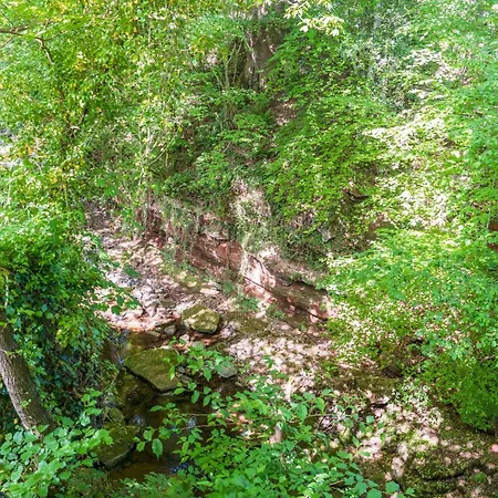 The Snug, Netherby, Cute Shepherds Hut With Hot Tub In A Rural Location Tatil Evi Longtown (Cumbria)