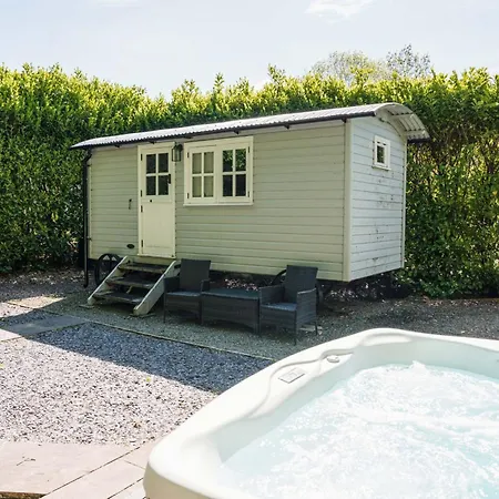The Snug, Netherby, Near Carlisle * Longtown (Cumbria)